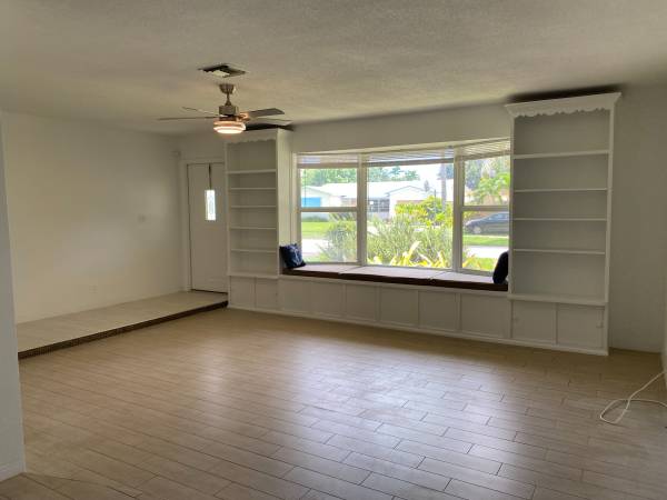 $3,775 / 3br - 1900ft2 - BEST PRICED 3/2 IN HOLLYWOOD HILLS (Hollywood)64002016832515121