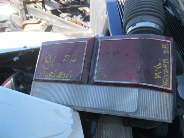 86 Horizon right tail light 1