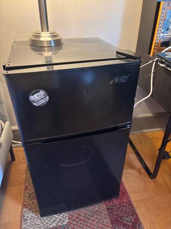Refrigerator DORM size 1