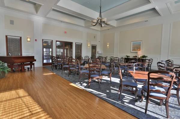 $1,672 / 2br - 1095ft2 - Where Every Day Feels Special: Claim Your Spot! (La Porte)63924171665667123