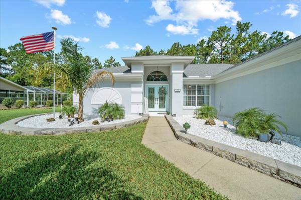 $379,000 / 3br - 3/2 Gorgeous Pool Home💎 (Homosassa)63963328158211122