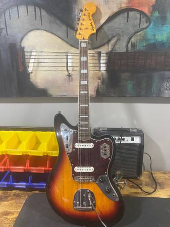 Squier Classic Vibe Jaguar 3 Color Sunburst 1