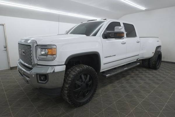 *2016* *GMC* *Sierra 3500HD* *Denali Camioneta 4D 8 ft* - $39,995 (_GMC_ _Sierra 3500HD_ _Camión_)63442022285953122