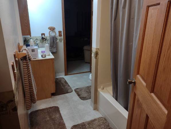 $650 / 1800ft2 - Mermaid’s Cove – Splash of Magic Included (Colorado Springs)63687084316929123