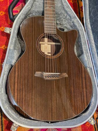 Furch Guitars Rainbow Special Edition USA-22 1