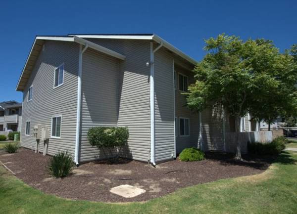 $1,862 / 1hab - Doble lavamanos, lavavajillas, salón social (1720 South Depot Road, Santa Maria, CA)63664024293507123