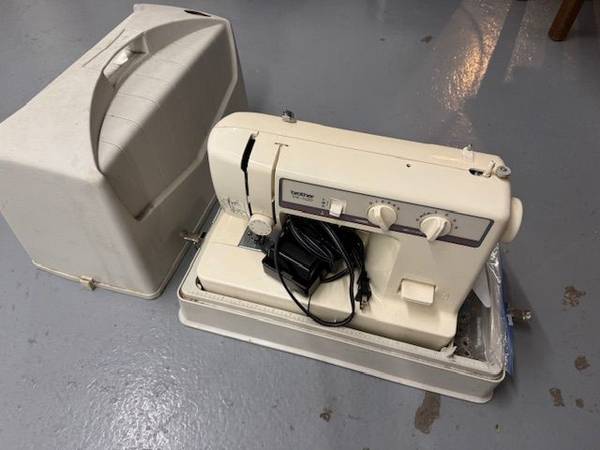 Five Sewing Machines for discounted sale. - $49 (Allston-Camb.-Waltham.)63471242666499120