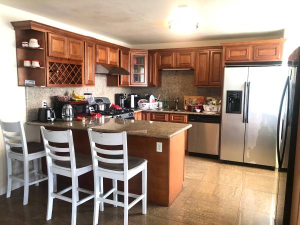 $980 / 6br - 180ft2 - Large Furnished Room with Hillside View (oakland hills / mills)63880013346433122