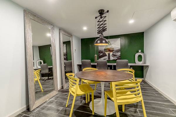 2B/1B, Dog Park, Rooftop Pool 1