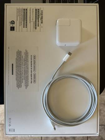 Macbook Air - $490 (Sierra Vista)63438705855233122