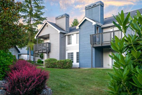 $1,750 / 1br - 723ft2 - Win $1,000 for Touring Ridgetop! More Steps = More Entries 👈 (Silverdale)63874306533763121