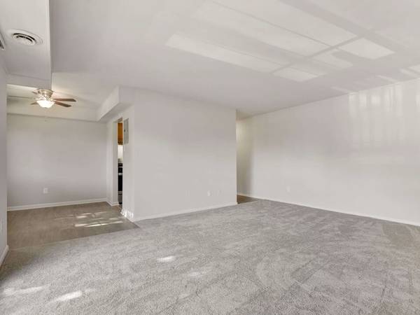 $1,680 / 1br - 1/hab 1/ba, Personal que habla español, Patio/Balcón (5815 Marlboro Pike, Forestville, MD)63822062080643124