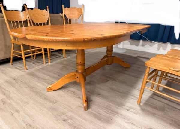 Dining Table with chairs 1