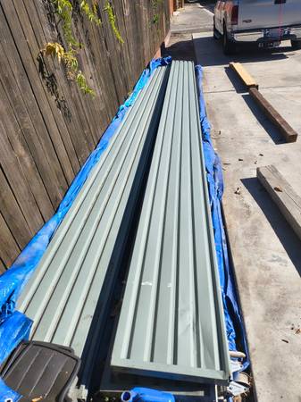 20' SECTIONAL GARAGE DOOR WITH HARDWARE AND OPENER (GREAT SHAPE) 1