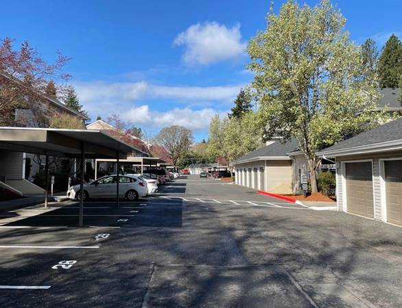 $1,649 / 2br - Private Deck / Patio, Playground with Gym Pieces + Convenient 2 Bed (Beaverton / Aloha)63831682761475123