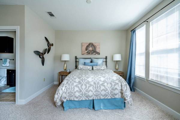 $2,160 / 2br - 1126ft2 - Ready to lease! Beautifully designed 2 bed 2 bath apartment (Franklin - North)63680281560323122