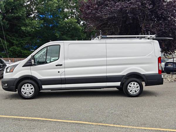 Modelo 3D de furgoneta Ford E-Transit 350 de 2023, techo bajo con carrocería larga, garantía incluida - $34.995 (+ 405 Motors)63473631591427123