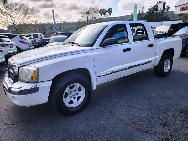 2005 Dodge Dakota Quad Cab Laramie - $7,995 (Valle de Mission - Importaciones de Autos Prime)63440881391617122