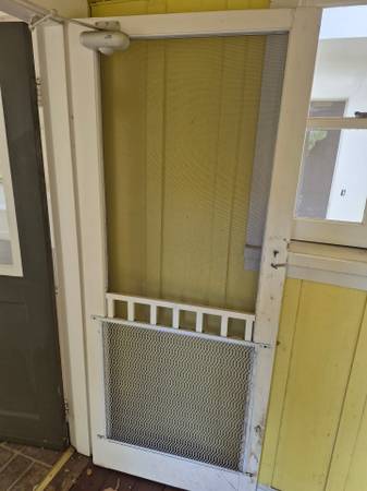 FLASH SALE!!! 32x77" Wood screen door with closer 1