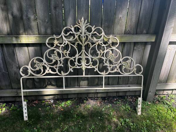 Iron Head Board 1