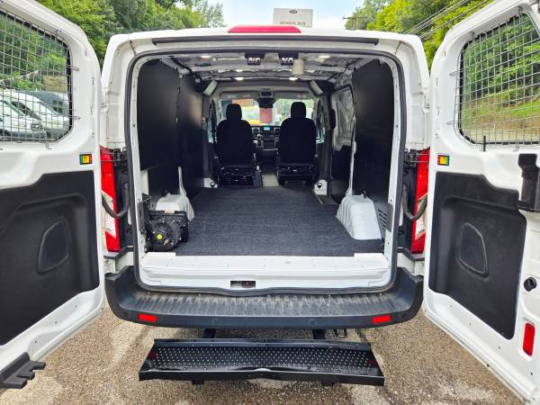 2020 Ford Transit T250 XL - Photo 7