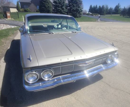 1961 Chevrolet Impala Bubble Top - $59,850 (Naperville)63618869388419121