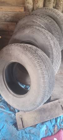 set of four tires 265/75/R15 1