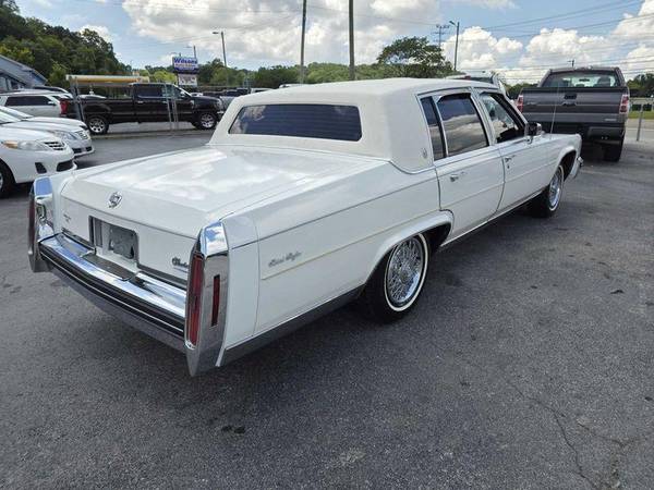 1985 Cadillac Fleetwood Brougham Brougham con poca milla! ¡Excelente estado! Poca milla - $14,950 (+ McManus Auto Sales)63625059308035124