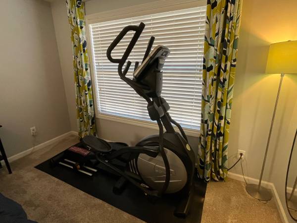 Sole E95 Elliptical Machine 1
