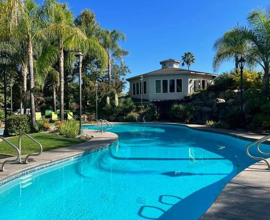 $1,450 / 1br - 680ft2 - Cozy 1 BR/1 BA Oasis with Air Conditioner & W/D! (SACRAMENTO)63919498017922124