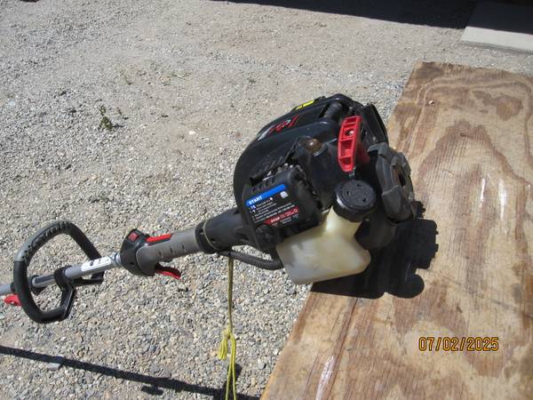 Troy Bilt Weedeater - $60 (Waterville)63441524383107122