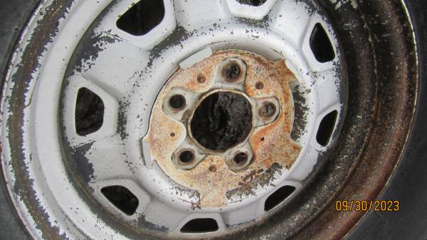 Llanta Dodge Rally de 15 x 5.5, 5x4.5 - $20 (S Denver)62969128645763121