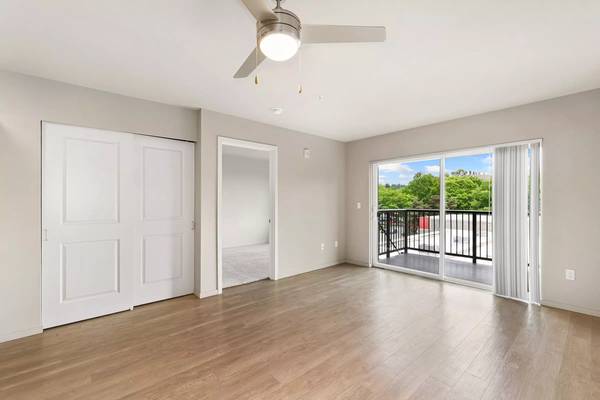 $2,475 / 1br - 804ft2 - Home Sweet Home: Find Your Perfect Match Today! (Renton)63659613689729124