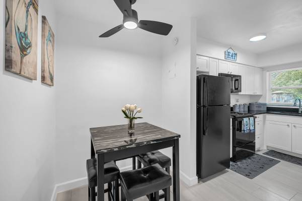$1,295 / 1br - 450ft2 - ¡¡EXCELENTE oferta de mudanza!! ¡¡¡$200 DE DESCUENTO EN TU RENTA POR UN AÑO COMPLETO!!!! (Oakland Park)63906441926019123
