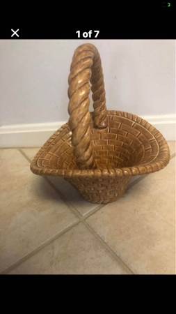 Vtg Ceramic Easter Basket, Brown 1
