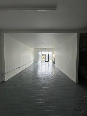 $2,750 / 1600ft2 - Espacio Comercial Amplio Reformado (estudio de arte/almacén/usos múltiples) (bayview)63686103640963120