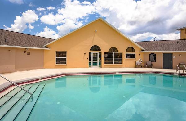 $1,463 / 3br - 1058ft2 - Dive into comfort. Our spaces are designed for you. (Port Richey)63976137670786120