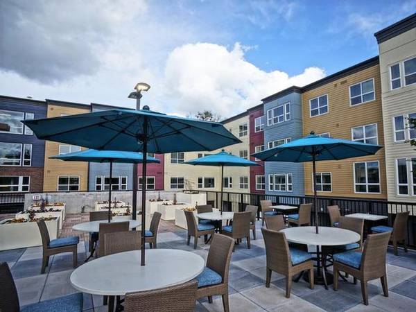 $2,697 / 2br - 1290ft2 - Personal storage available, Tour Today, Carports available (8945 SW Ash Meadows Circle, Wilsonville, OR 97070)63820848521987121