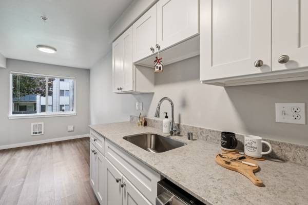 $1,689 / 1br - 768ft2 - ¡OFERTA ESPECIAL DE $1000 DE DESCUENTO EN EL ALQUILER DEL PRIMER MES! (TUKWILA)63688514679169123