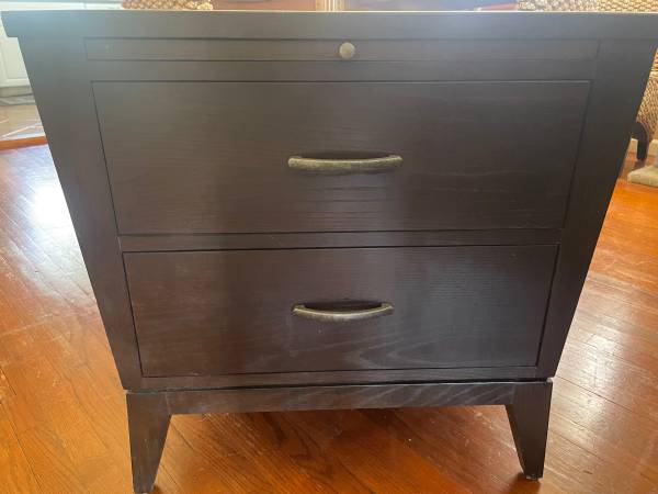 Ethan Allen Side Table 1
