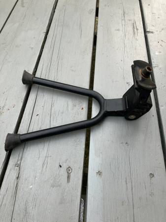 Kickstand 1