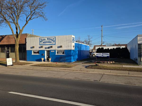 COMMERCIAL BUILDING,  * close 2 down-town WYANDOTTE 1