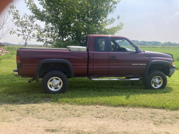 2000 Dodge Ram 2500 V10 - $7,500 (Hewitt)634697734735391210