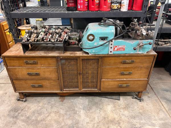 Beaver pipe and bolt threader 2” max 1