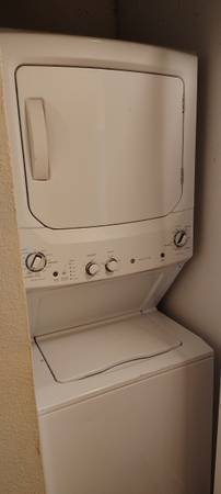 $1,900 / 1br - 670ft2 - Hayward Hills, 1bd/1ba Condo, in-unit Washer/Dryer, Pools, Gym (hayward / castro valley)63682851707393124