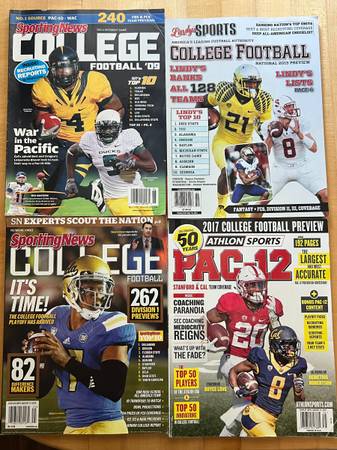 COLLEGE FOOTBALL PAC-12 (DUCKS,BEARS) ON THE COVERS 1