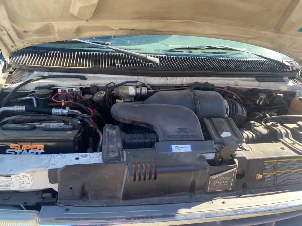 Ford 1098 Shuttle Van - $8000 (Tukwila, Washington)63476026590467124
