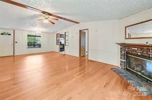 $375,000 / 3br - 1296ft2 - 4 Peaceful Lane (Fletcher)64029207984770121