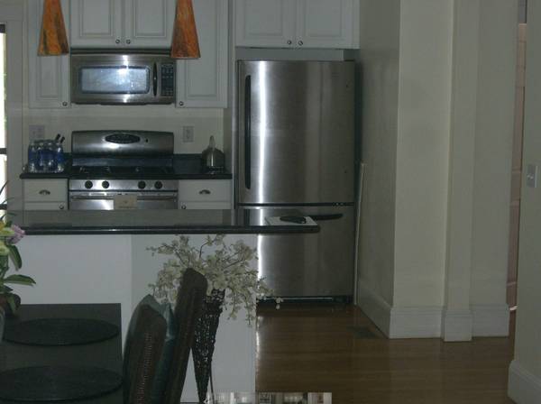 $2,700 / 2br - 1200ft2 - Apartamento de 2 habitaciones/1 baño en Cushing Square, Belmont (Belmont)63869887532035121