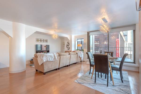$365,000 / 1br - 1100ft2 - 345 N Canal St #404 (Near West Side)63918293677315122